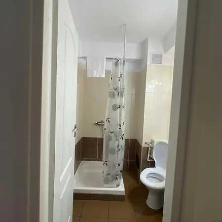 بيت ضيافة Dekor *